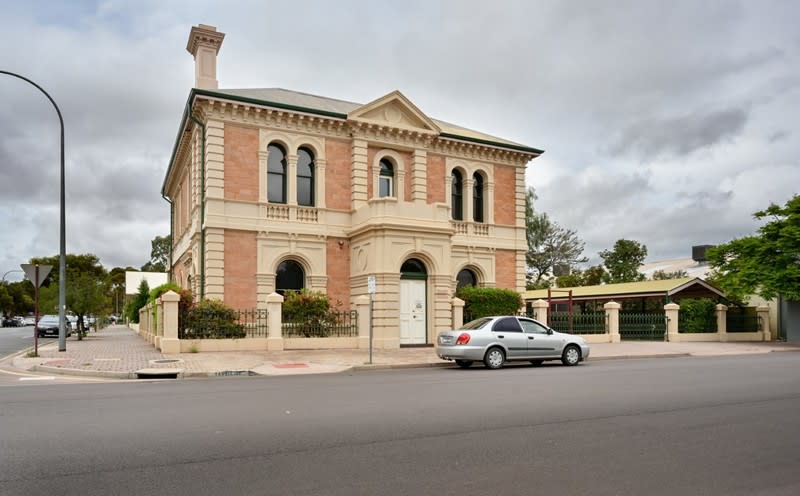 Click to view all images 12 Tassie Street Port Augusta SA 5700 - Image 2