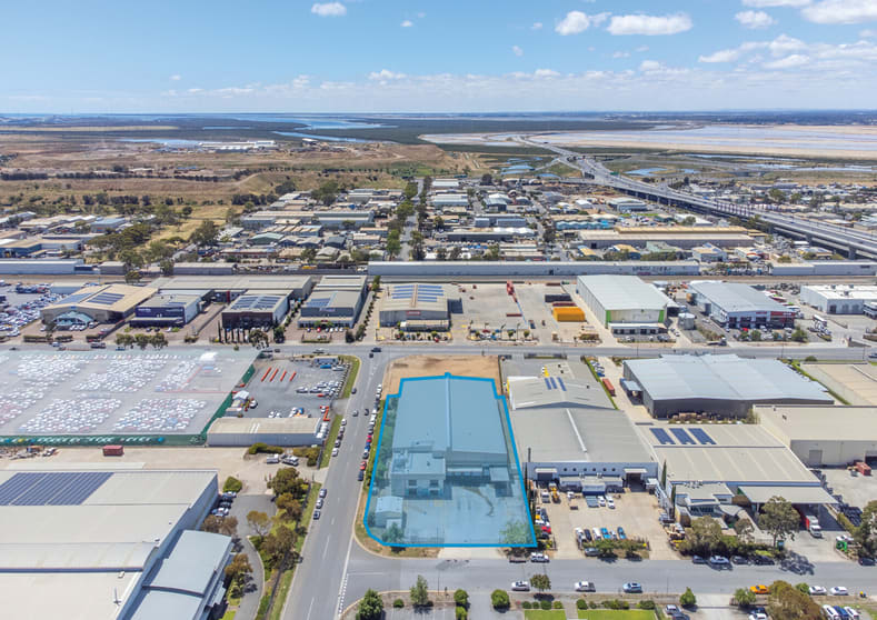Click to view all images 22-24 Hakkinen Road Wingfield SA 5013 - Image 2