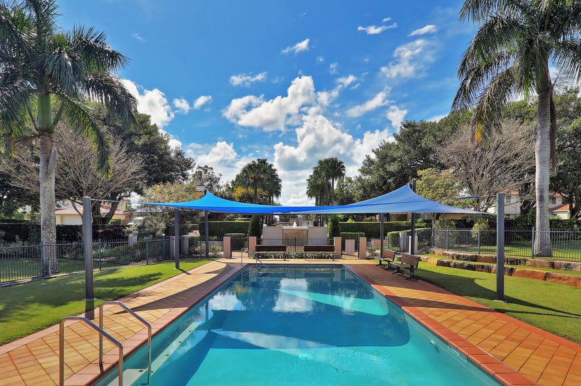 Click to view all images Ormiston QLD 4160 - Image 1