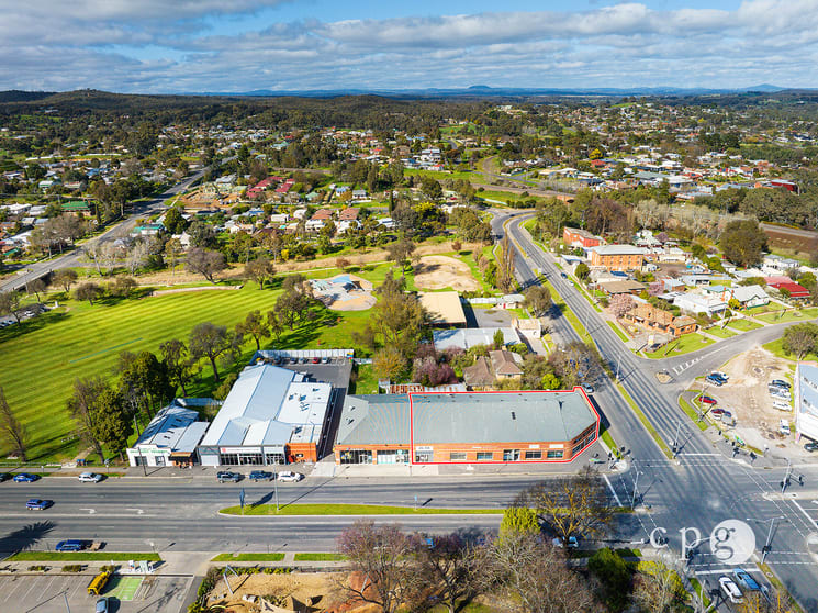 122 Barker Street Castlemaine VIC 3450 - Image 1