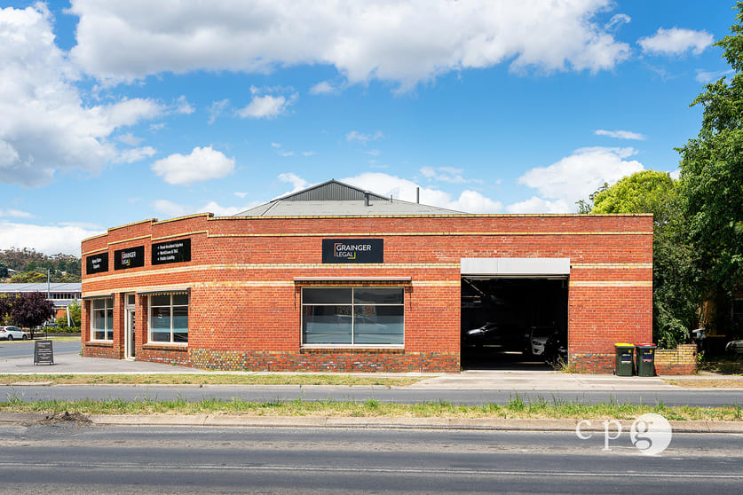 122 Barker Street Castlemaine VIC 3450 - Image 2