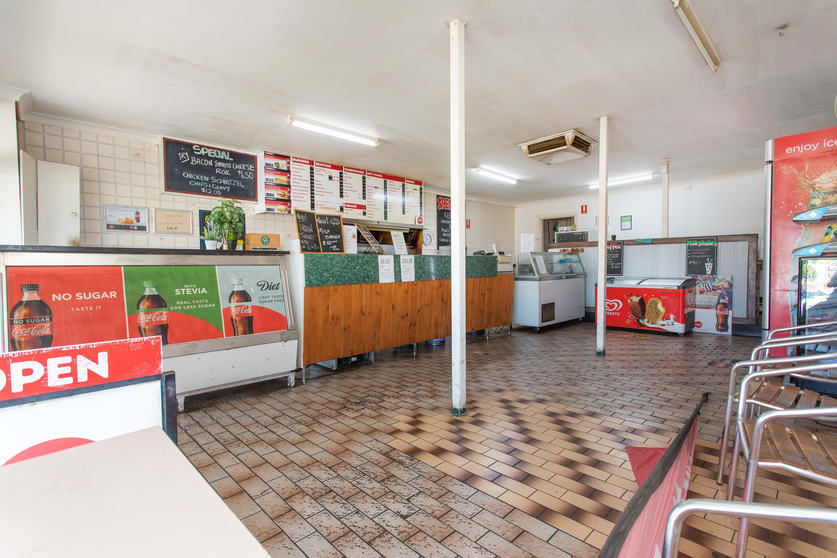 35-43 Redfern Street Cowra NSW 2794 - Image 2