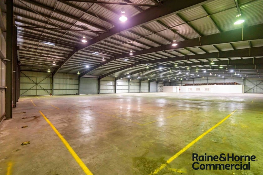 Click to view all images 42-44 John Vella Drive Paget QLD 4740 - Image 5