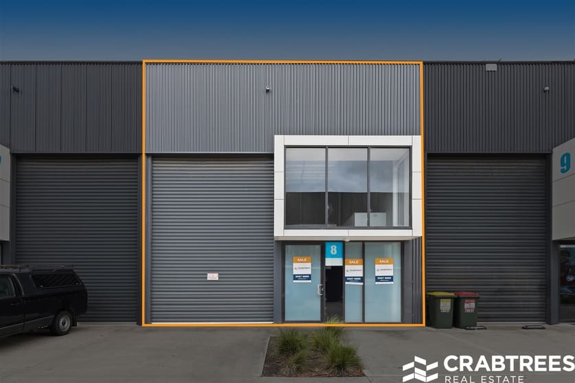 Click to view all images 8/8A Railway Avenue Oakleigh VIC 3166 - Image 1
