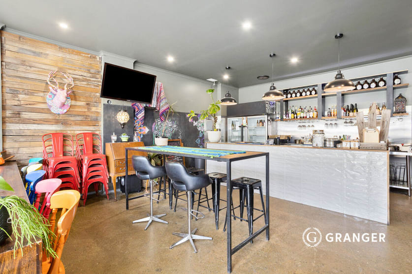 Click to view all images 234 Boundary Road Dromana VIC 3936 - Image 3