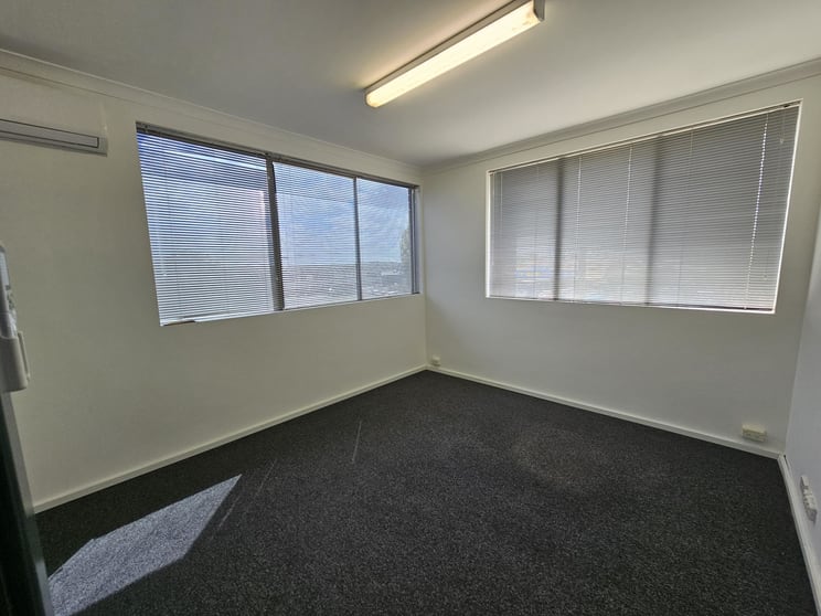 Click to view all images 10/16 Dallamarta Road Wangara WA 6065 - Image 2