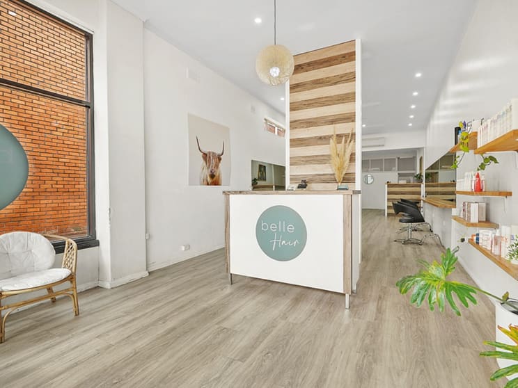 Click to view all images 99 Thompson Street Hamilton VIC 3300 - Image 2