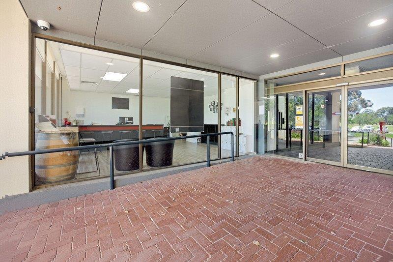 Click to view all images Unit 1/206 Greenhill Road Eastwood SA 5063 - Image 2