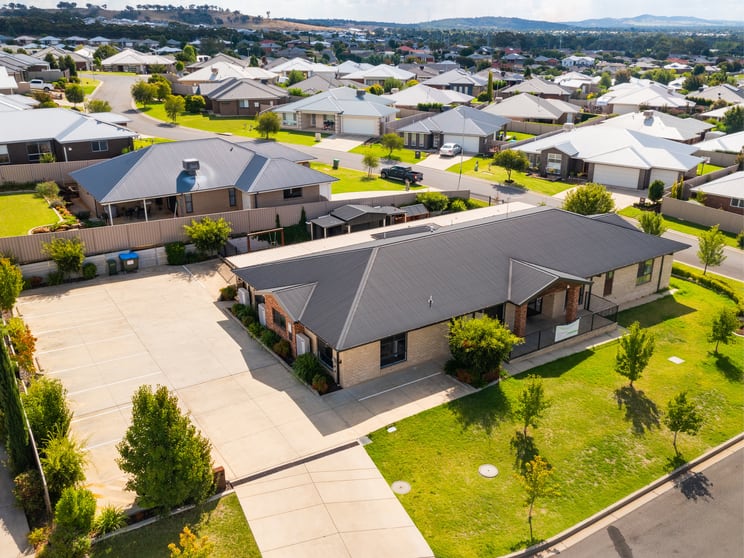 Click to view all images 12 Burrundulla Road Bourkelands NSW 2650 - Image 3