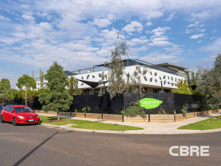 Click to view all images 80 Homebush Drive Tarneit VIC 3029 - Image 3