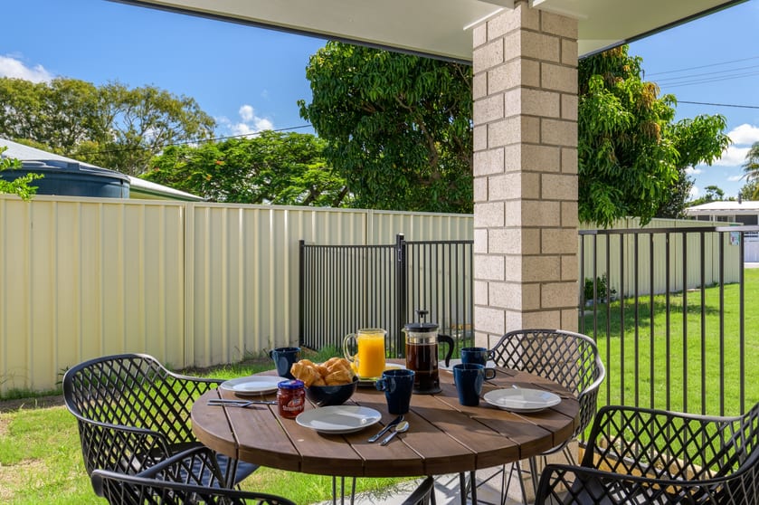 Click to view all images Tin Can Bay QLD 4580 - Image 3