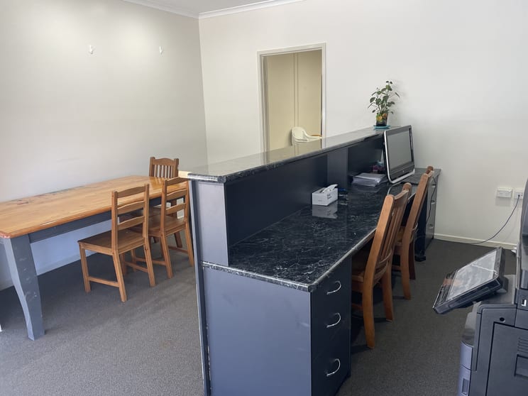 Click to view all images 1&2/167 - 169 Adelaide Street Maryborough QLD 4650 - Image 3