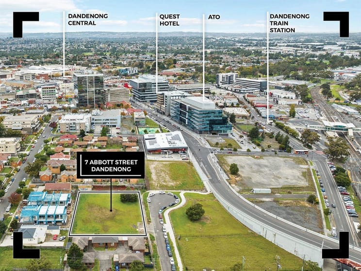 Click to view all images 7 Abbott Street Dandenong VIC 3175 - Image 1