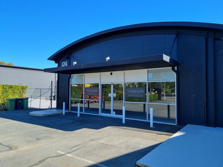 Click to view all images 124 Eumundi Road Noosaville QLD 4566 - Image 2