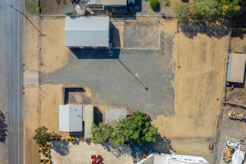 Click to view all images Industrial Asset/9 Littlefield St Blackwater QLD 4717 - Image 2