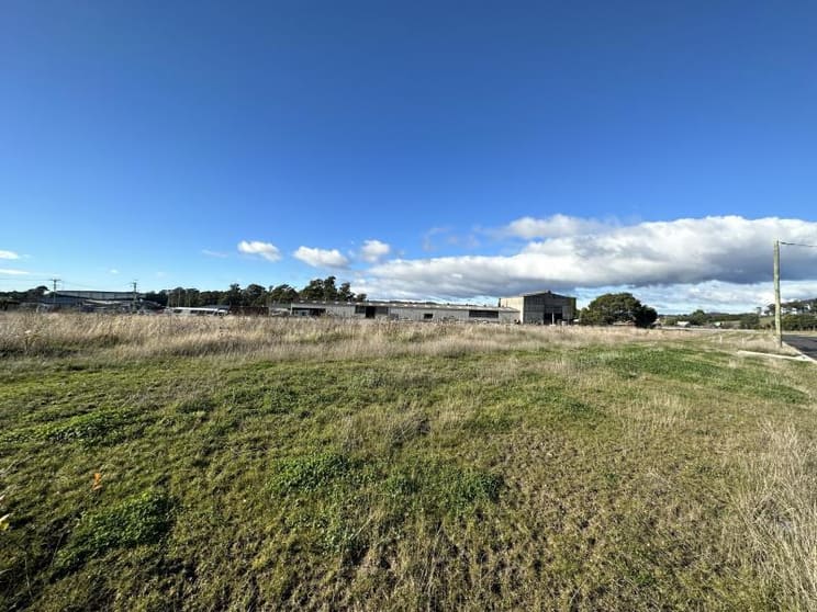 Click to view all images Lot 2 Orchard Crescent Spreyton TAS 7310 - Image 2