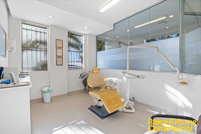 Click to view all images 2/6-8 Burns Crescent Gosford NSW 2250 - Image 1