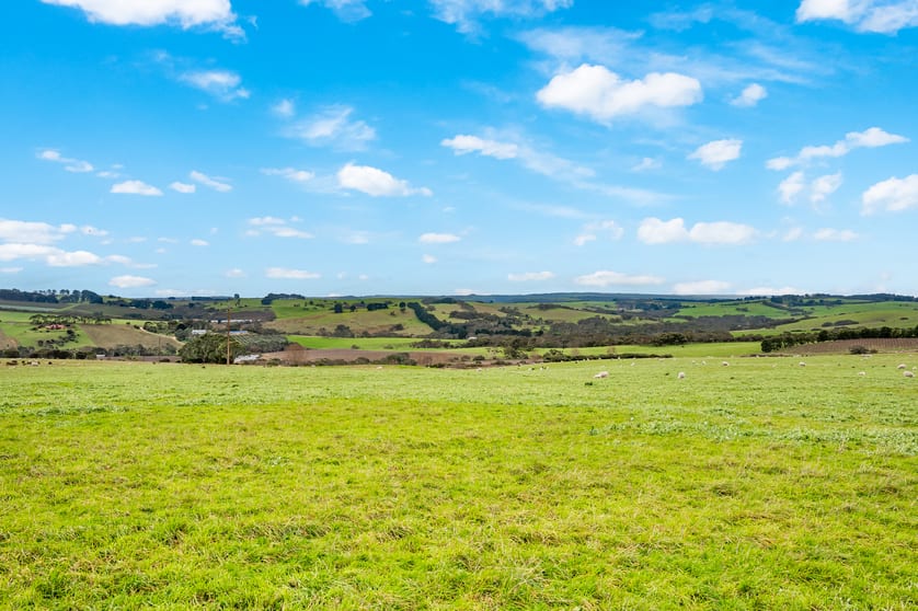 Click to view all images 3399 Victor Harbour Road Mount Jagged SA 5211 - Image 1