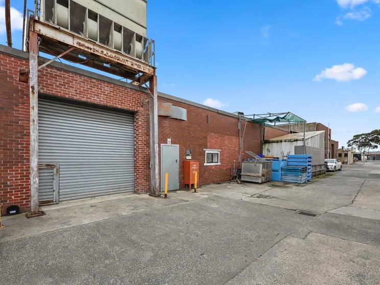 Click to view all images 4/311 Boundary Road Mordialloc VIC 3195 - Image 1