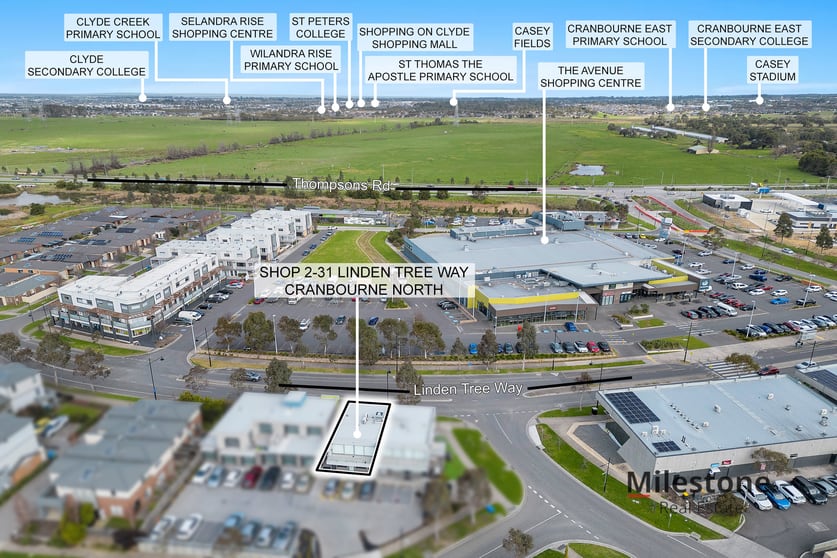 Click to view all images 2/31 Linden Tree Way Cranbourne North VIC 3977 - Image 1