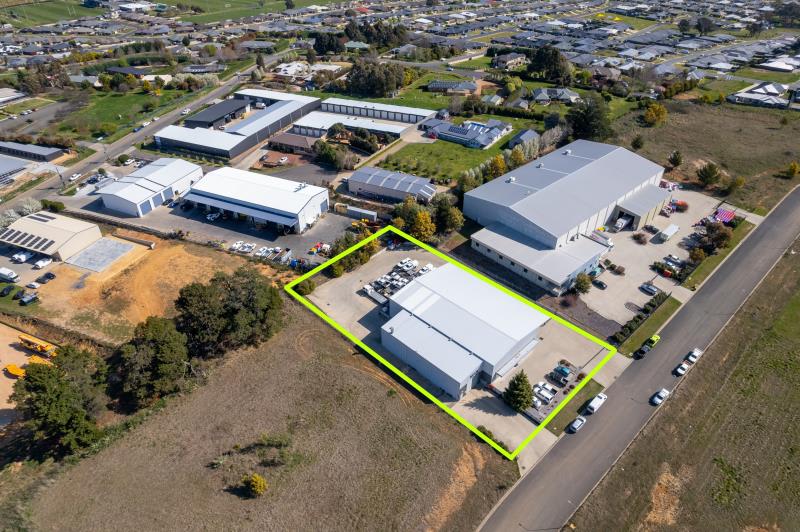 Click to view all images Commercial Investment/5 Industry Drive Orange NSW 2800 - Image 1