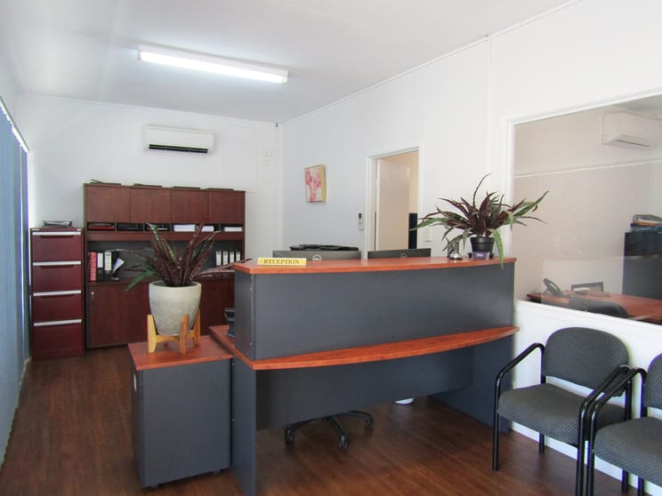 15 Mackenzie Street Blackwater QLD 4717 - Image 3