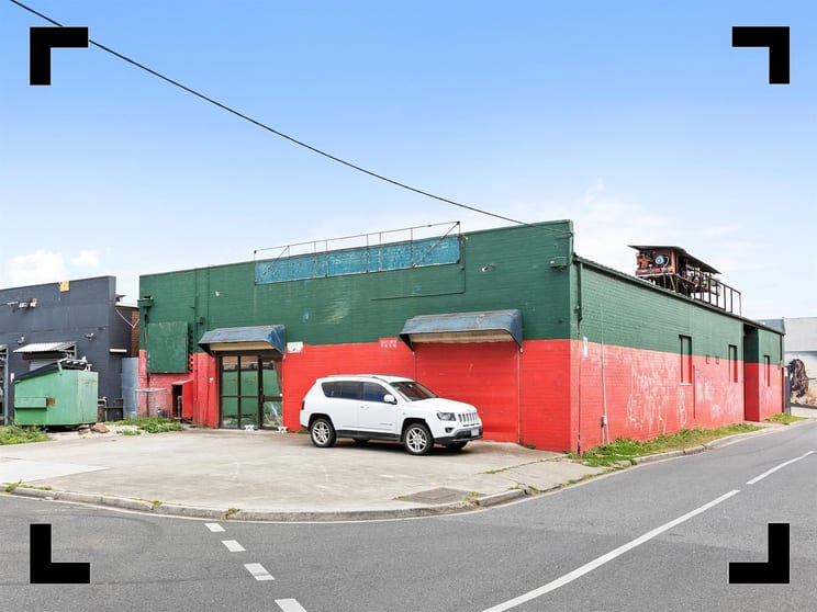 7 Walton Street Airport West VIC 3042 - Image 1