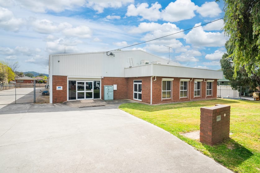 Click to view all images 15 Trafalgar Street Wodonga VIC 3690 - Image 1