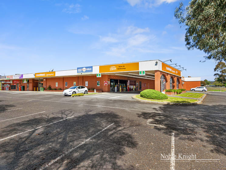 Click to view all images 670-672 Maroondah Highway Coldstream VIC 3770 - Image 3