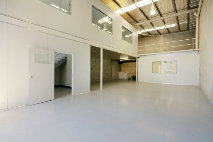 5/12 Hammond Road Cockburn Central WA 6164 - Image 2