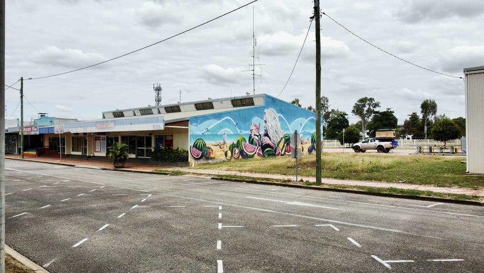 Click to view all images 116-120 Eighth Avenue Home Hill QLD 4806 - Image 2