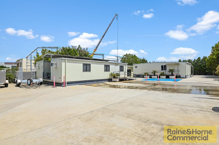 Click to view all images 25 Russell Street Kallangur QLD 4503 - Image 2