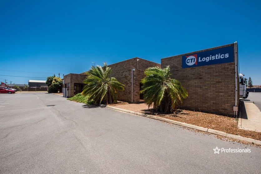 130 Flores Road Webberton WA 6530 - Image 2