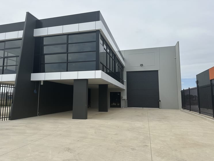Click to view all images 2/11 Zal Street Melton VIC 3337 - Image 3