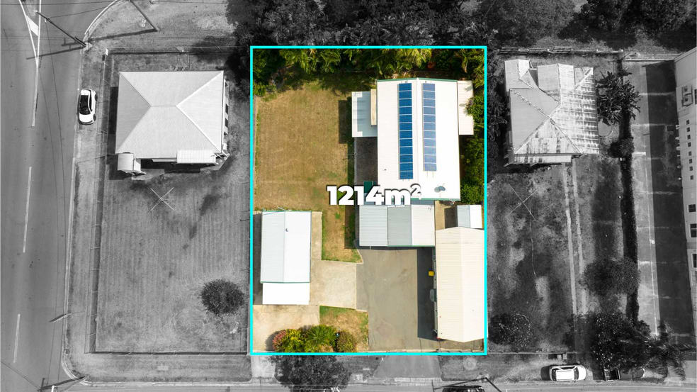 Click to view all images 29-31 Yeatman Street Hyde Park QLD 4812 - Image 3