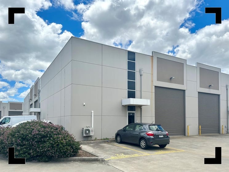 31/180 Fairbairn Road Sunshine West VIC 3020 - Image 1