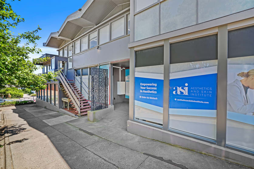 1-5/1-7 Leicester Avenue Glen Waverley VIC 3150 - Image 1