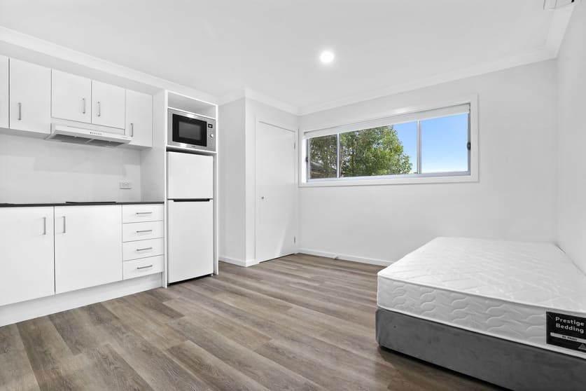 Click to view all images 40 Cambewarra Road Bomaderry NSW 2541 - Image 3