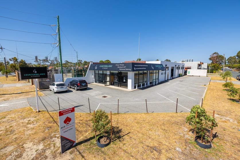Click to view all images 1 Shields Crescent Booragoon WA 6154 - Image 3