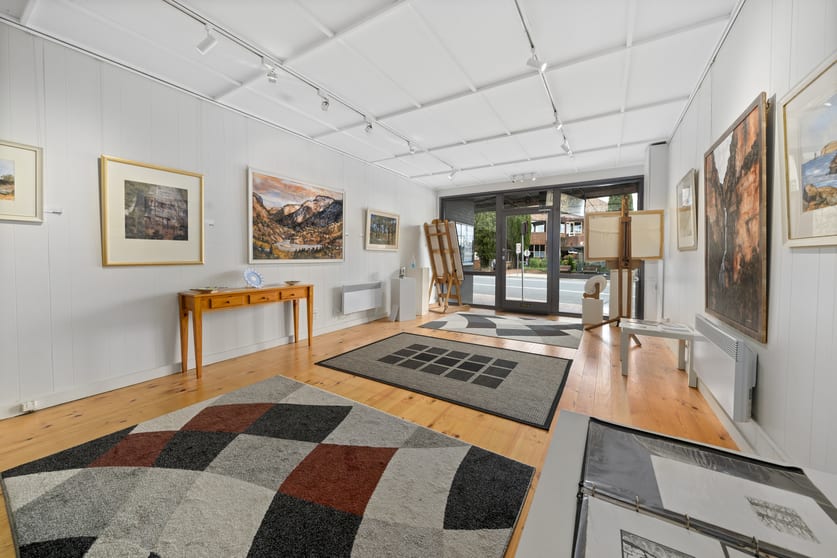 8 Govetts Leap Road Blackheath NSW 2785 - Image 2