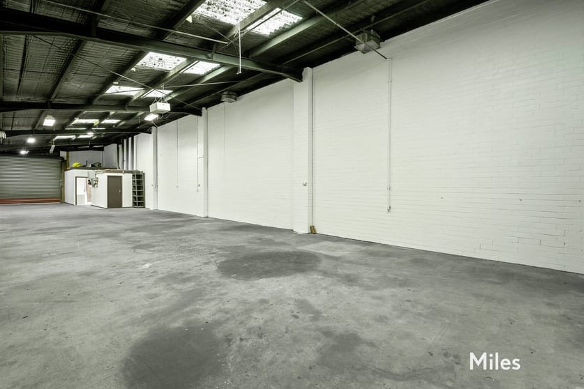 2/24 Culverlands Street Heidelberg West VIC 3081 - Image 3