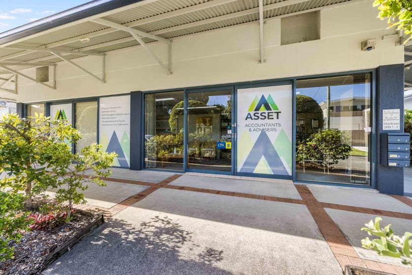 Click to view all images Shop 1 & 2/9 Rooke Street Dicky Beach QLD 4551 - Image 2