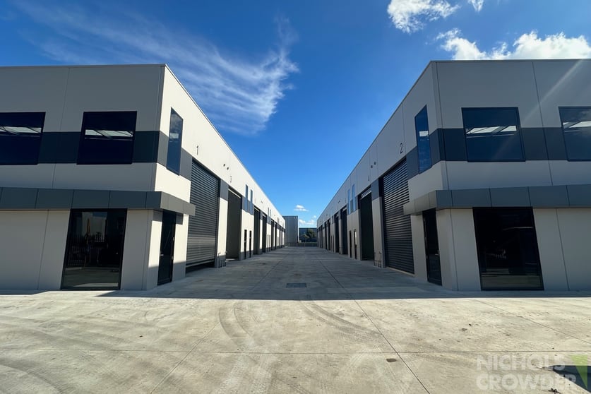 Click to view all images 20 Treasure Court Cranbourne West VIC 3977 - Image 2