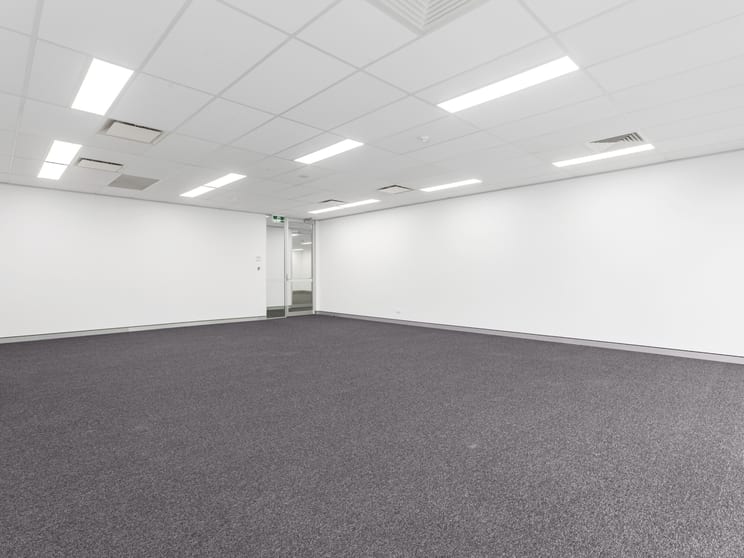 Click to view all images 1.21/29-31 Lexington Drive Bella Vista NSW 2153 - Image 3