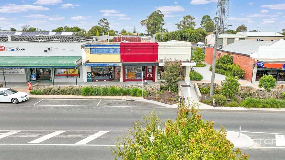 Click to view all images 160 Nicholson Street Orbost VIC 3888 - Image 1