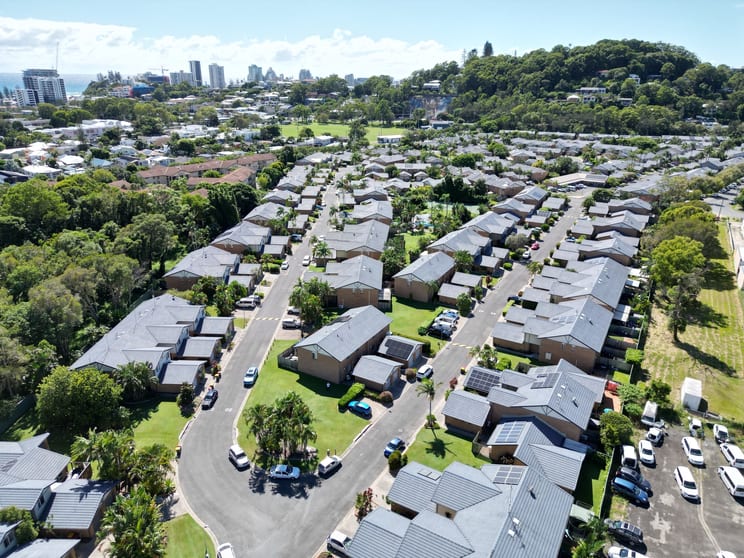 Click to view all images Tweed Heads NSW 2485 - Image 2