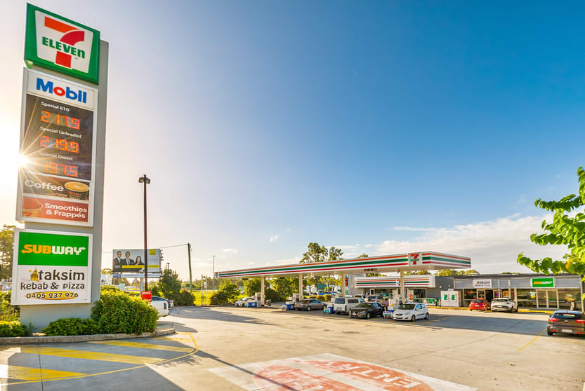Click to view all images 7-Eleven & Subway, 2 Logan Road Eight Mile Plains QLD 4113 - Image 2