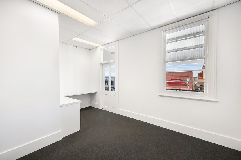 Click to view all images 89 William Street Bathurst NSW 2795 - Image 2