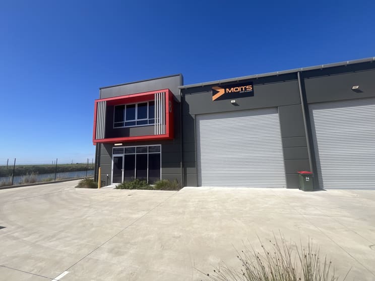 Unit 8, 46 Riverside Drive Mayfield West NSW 2304 - Image 2