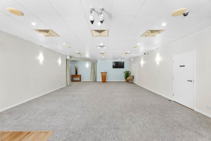 Click to view all images 41-43 West Burleigh Road Burleigh Heads QLD 4220 - Image 3